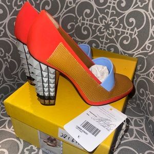 Never worn Fendi Leather heels.